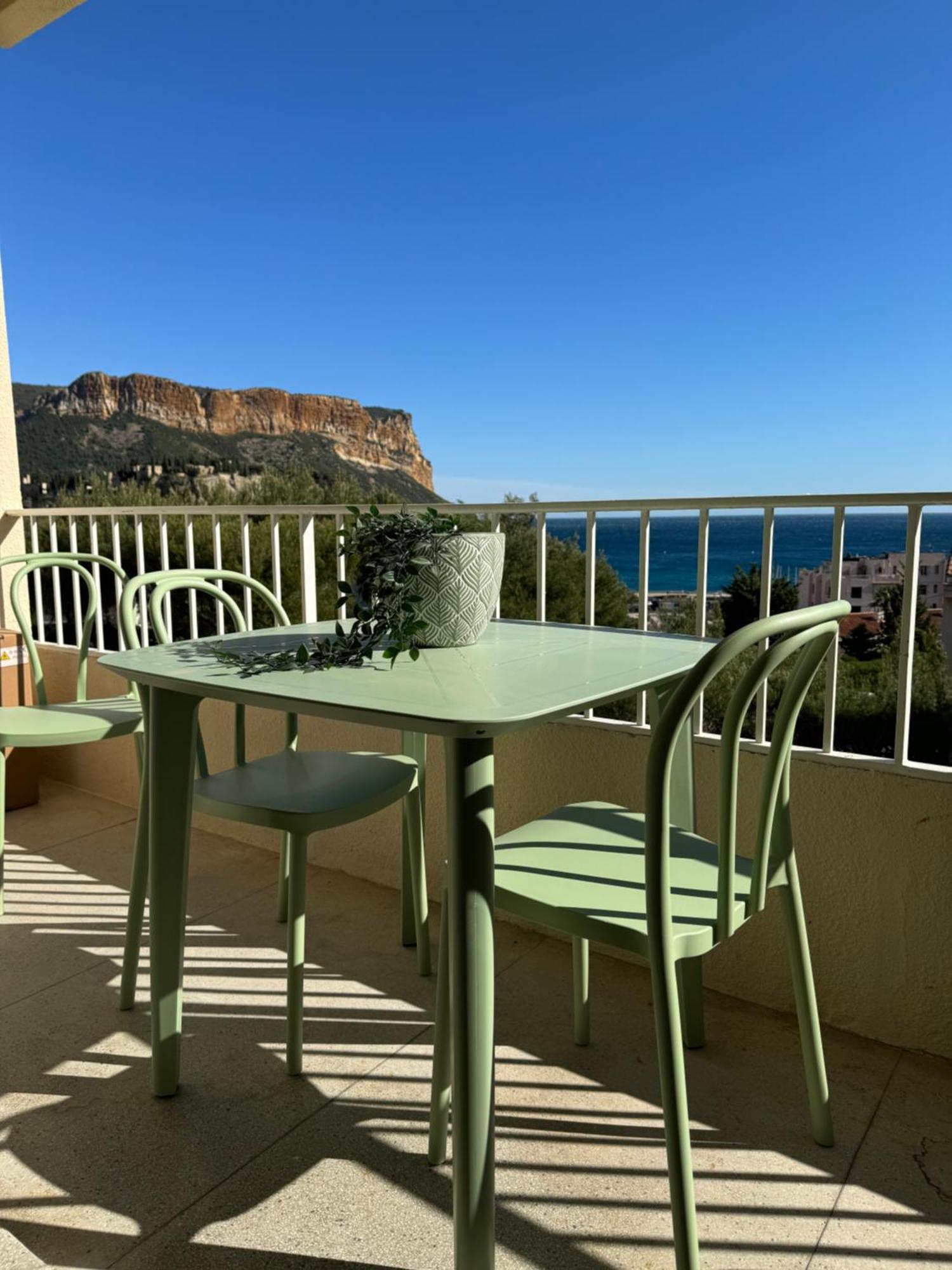 Le Balcon De La Rade Apartment Cassis Bagian luar foto