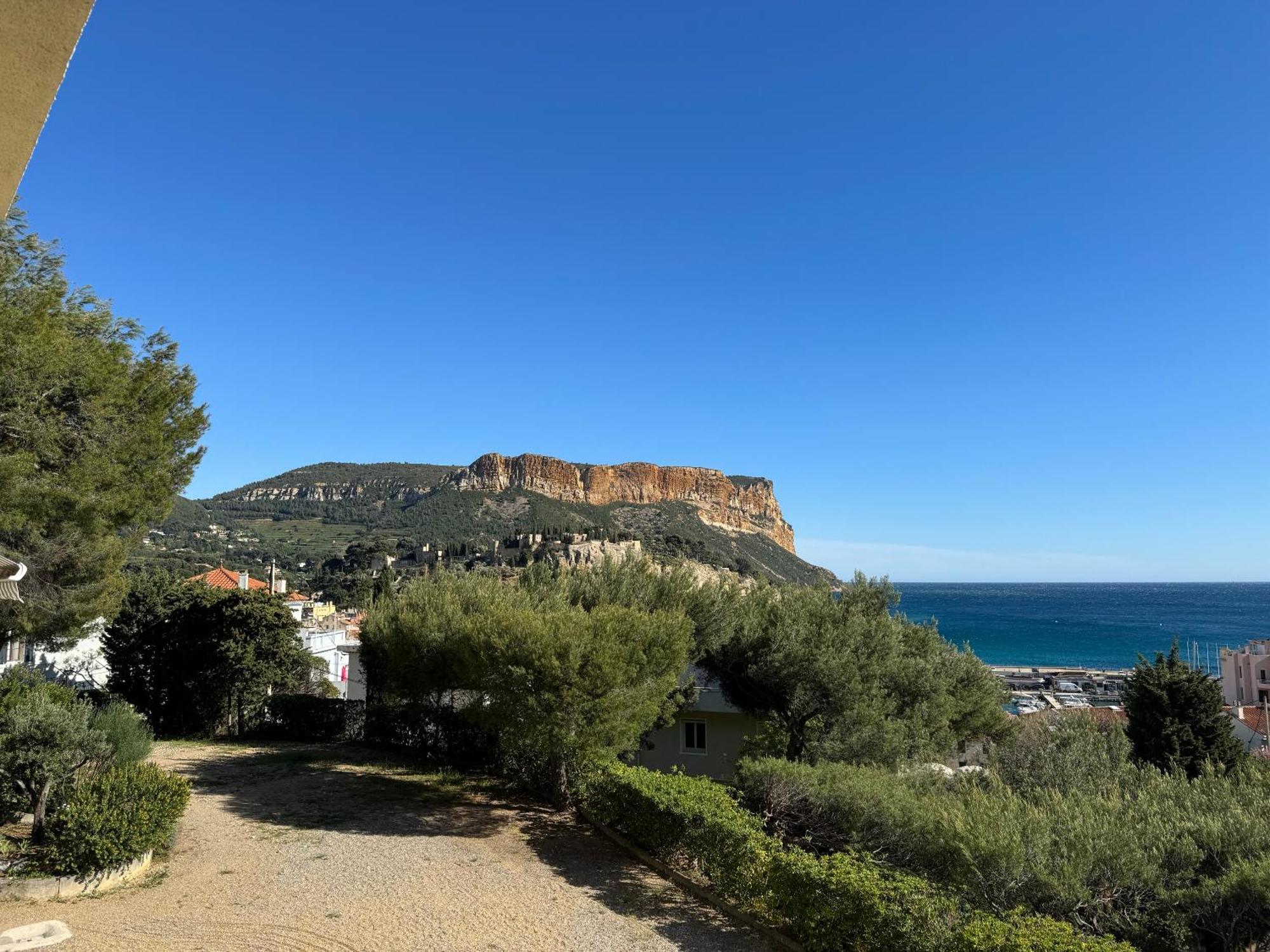 Le Balcon De La Rade Apartment Cassis Bagian luar foto